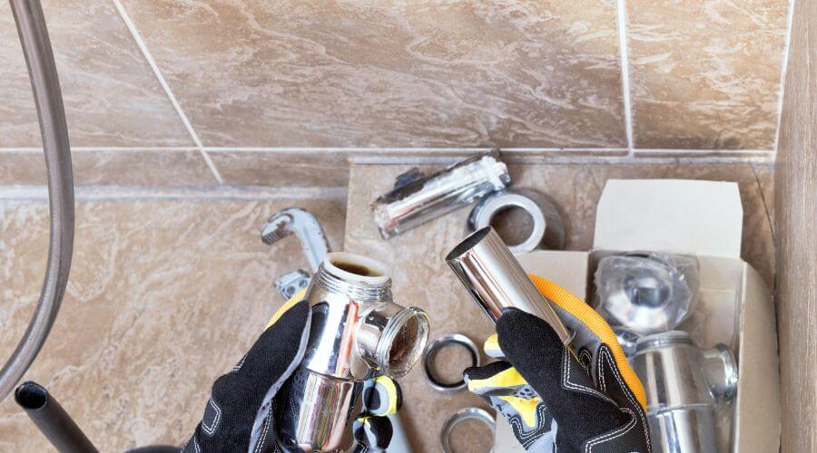 Professional gutter cleaning in Oviedo, FL